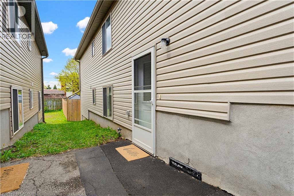 399 GREENFIELD Avenue thumbnail 17