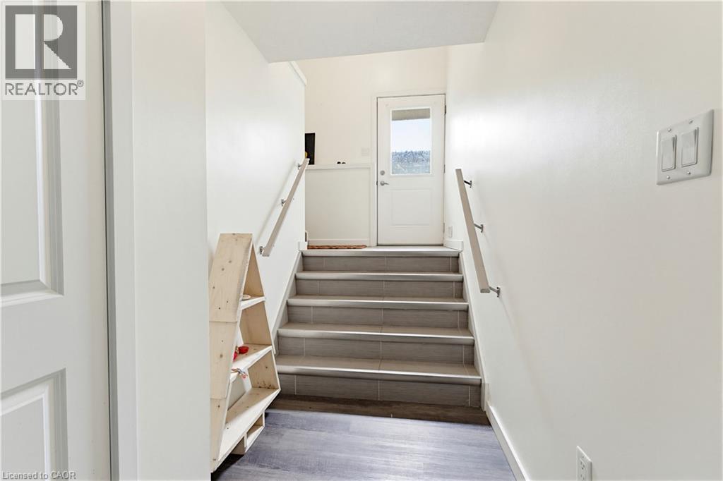 399 GREENFIELD Avenue thumbnail 18