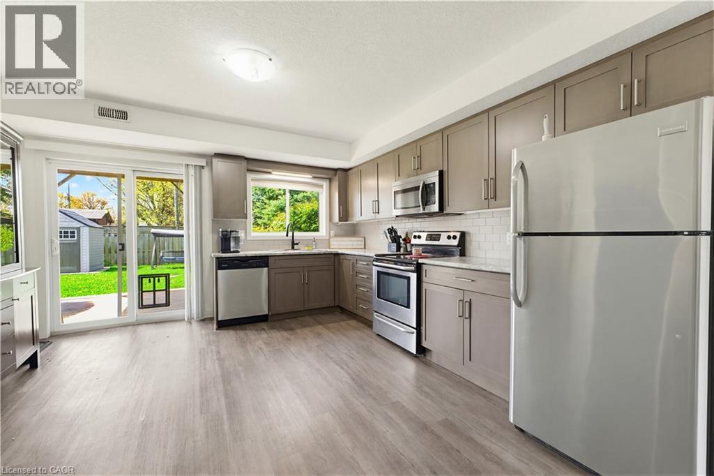 399 GREENFIELD Avenue thumbnail 19