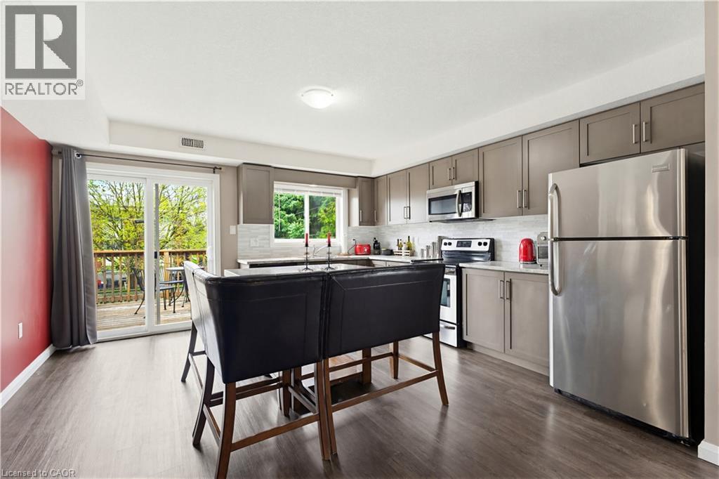 399 GREENFIELD Avenue thumbnail 9