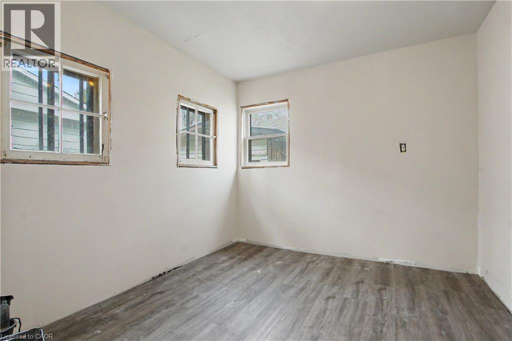 30 HOHNER Avenue thumbnail 9