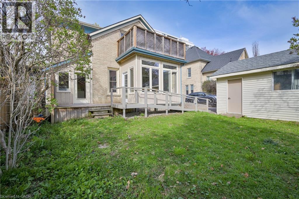 25 AHRENS Street W thumbnail 32