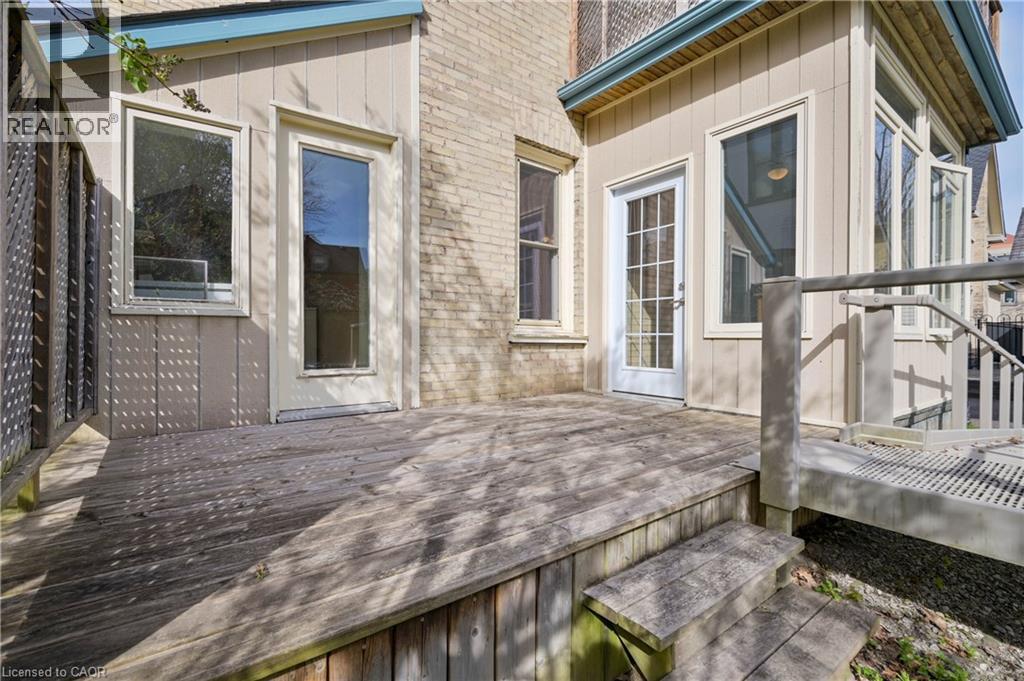 25 AHRENS Street W thumbnail 31