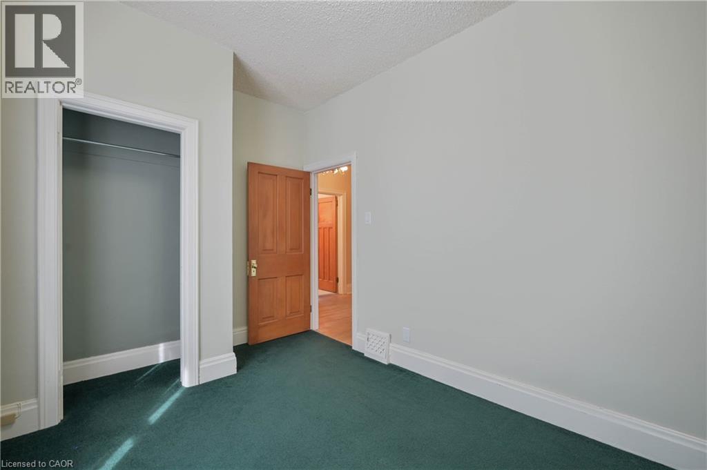25 AHRENS Street W thumbnail 22