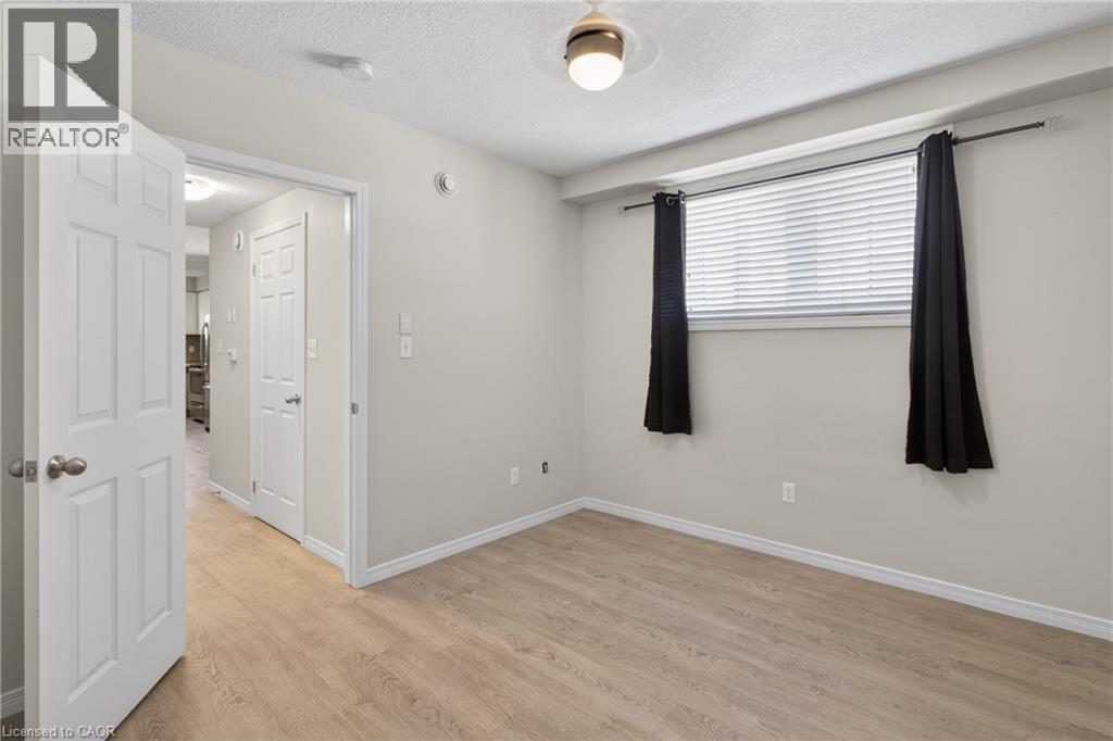 235 JESSICA Crescent Unit# A thumbnail 10