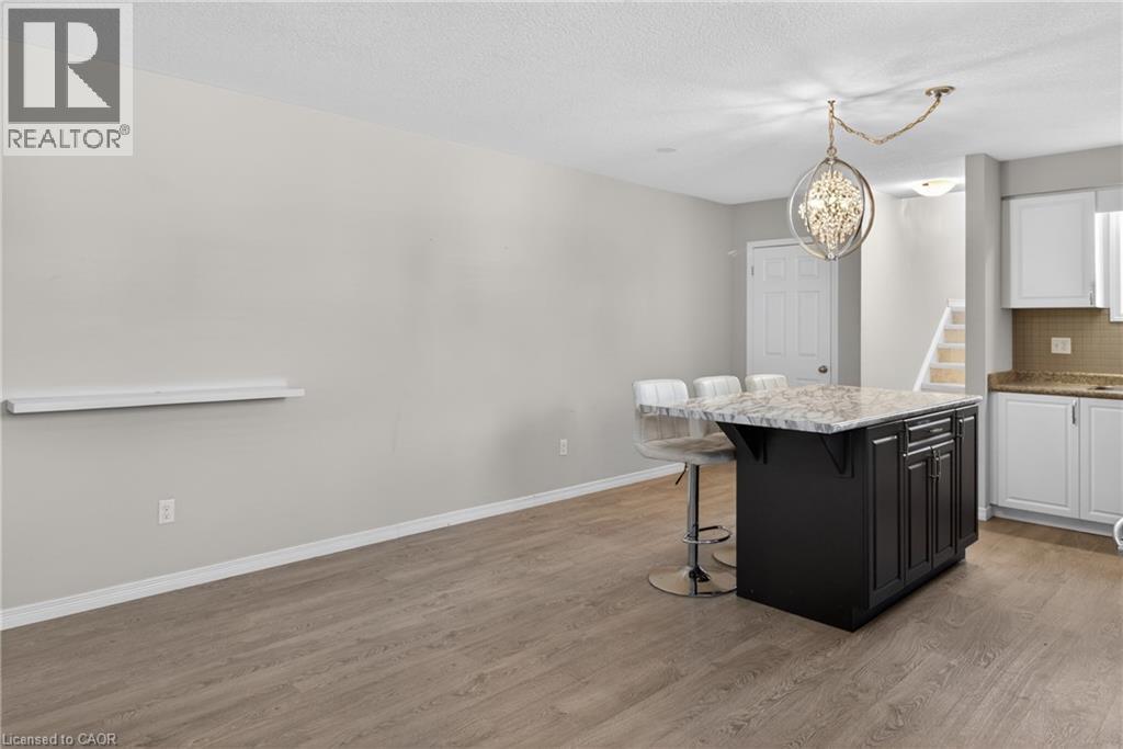 235 JESSICA Crescent Unit# A thumbnail 6