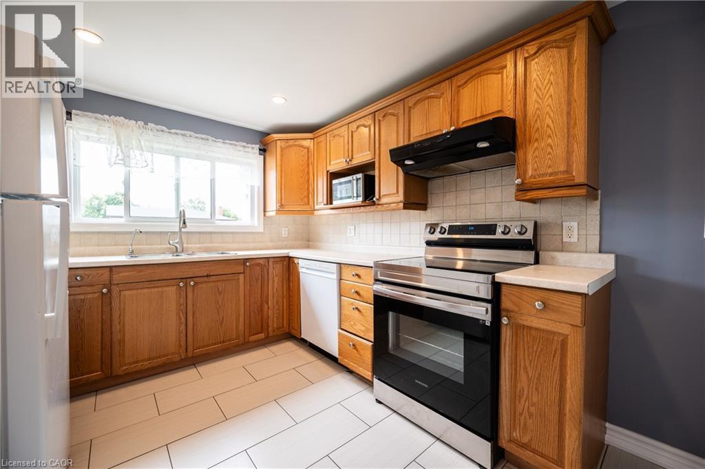 66 BELWOOD Crescent thumbnail 12