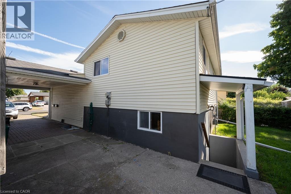 66 BELWOOD Crescent thumbnail 21