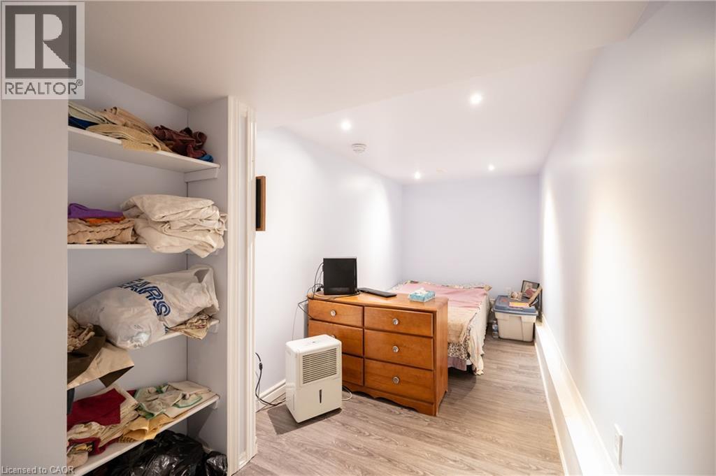 66 BELWOOD Crescent thumbnail 28