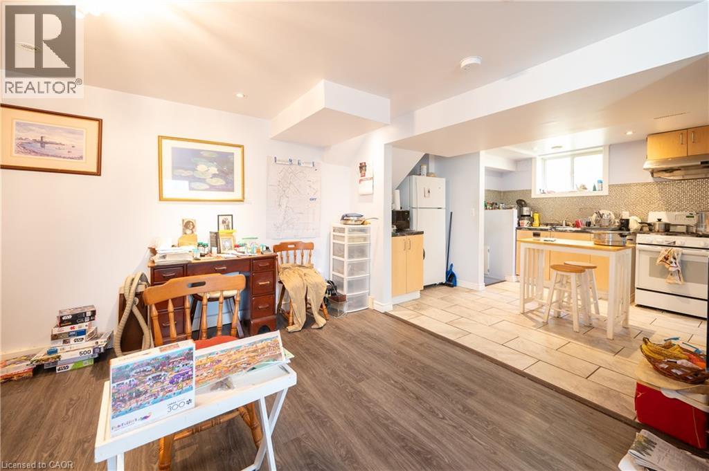 66 BELWOOD Crescent thumbnail 31