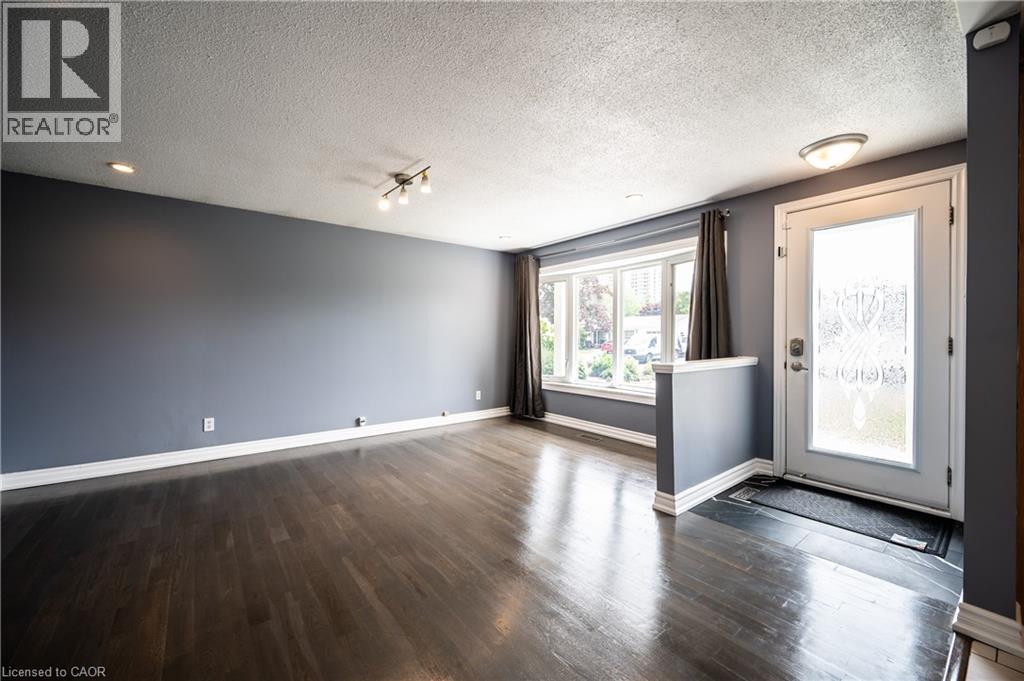 66 BELWOOD Crescent thumbnail 4