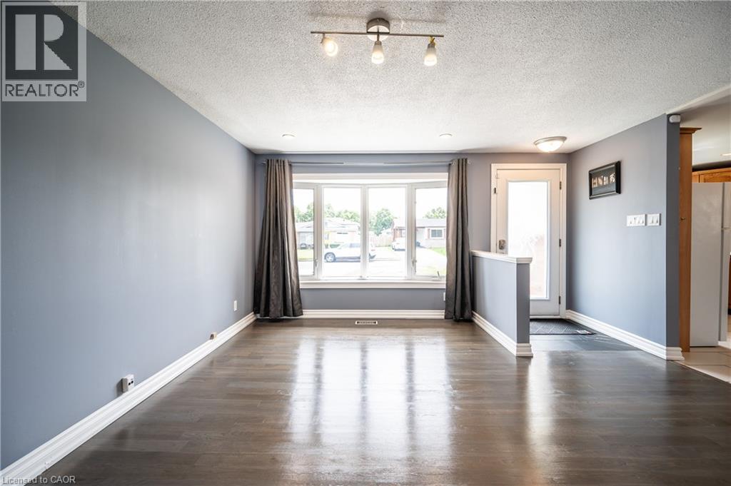 66 BELWOOD Crescent thumbnail 5