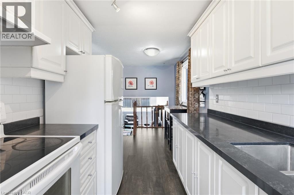 519 PINETREE Crescent thumbnail 12