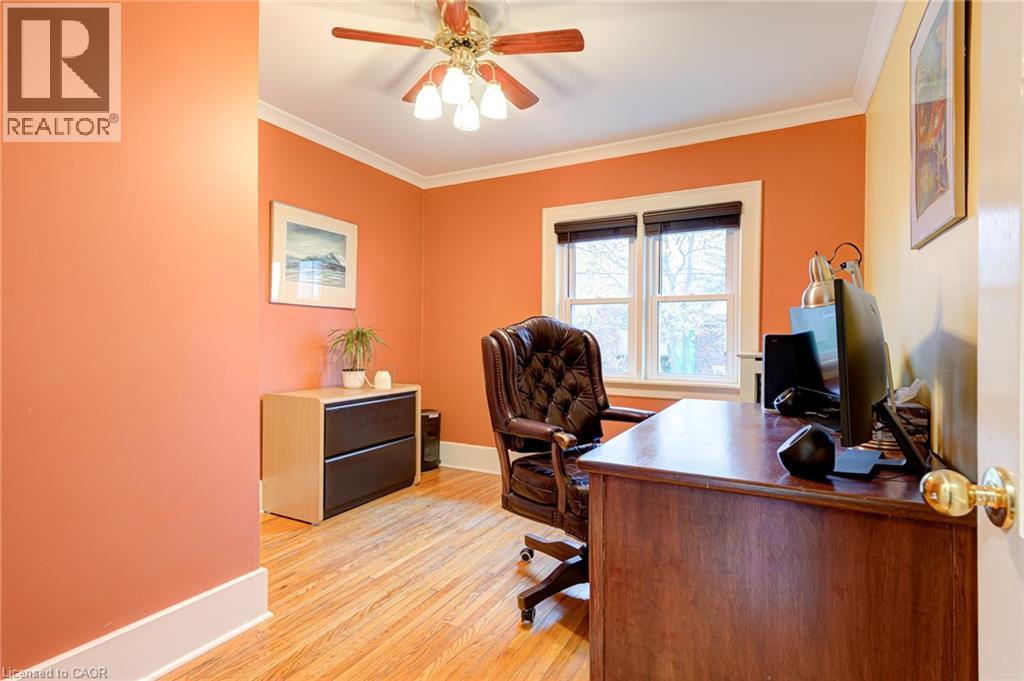 16 BORDEN Avenue N thumbnail 39
