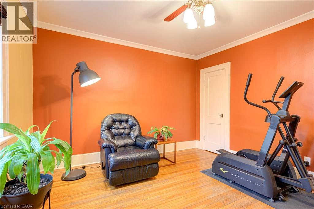 16 BORDEN Avenue N thumbnail 38