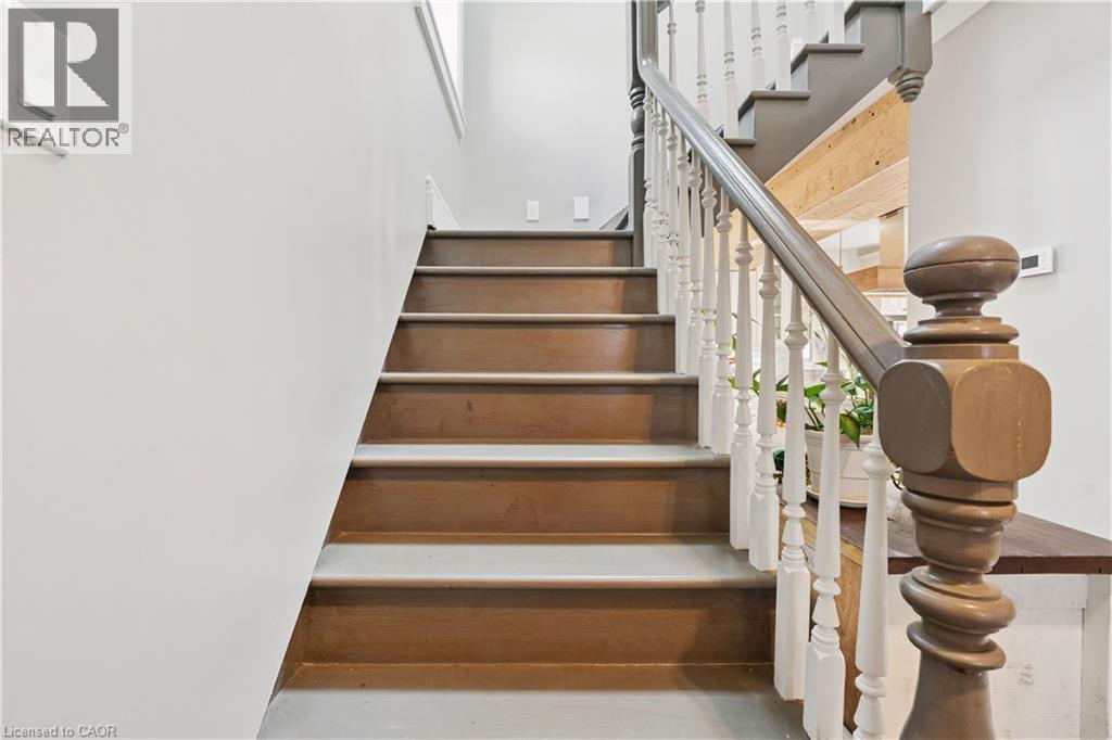 855 HAMILTON Street thumbnail 22