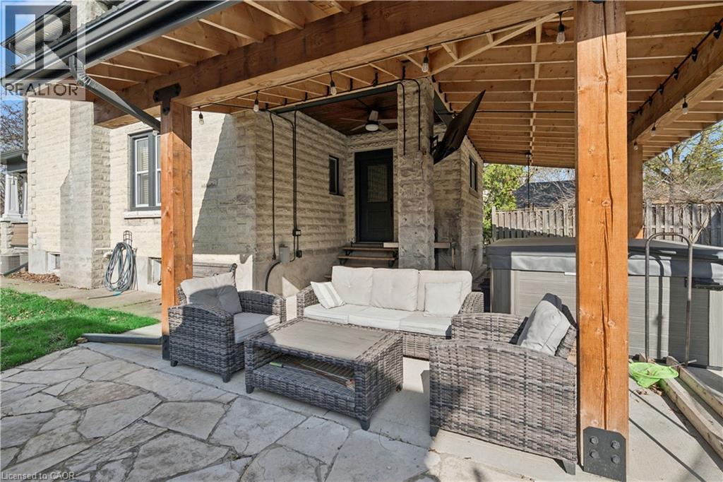 855 HAMILTON Street thumbnail 44