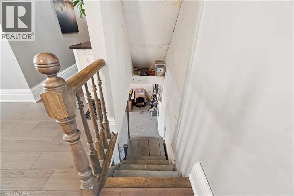855 HAMILTON Street thumbnail 36