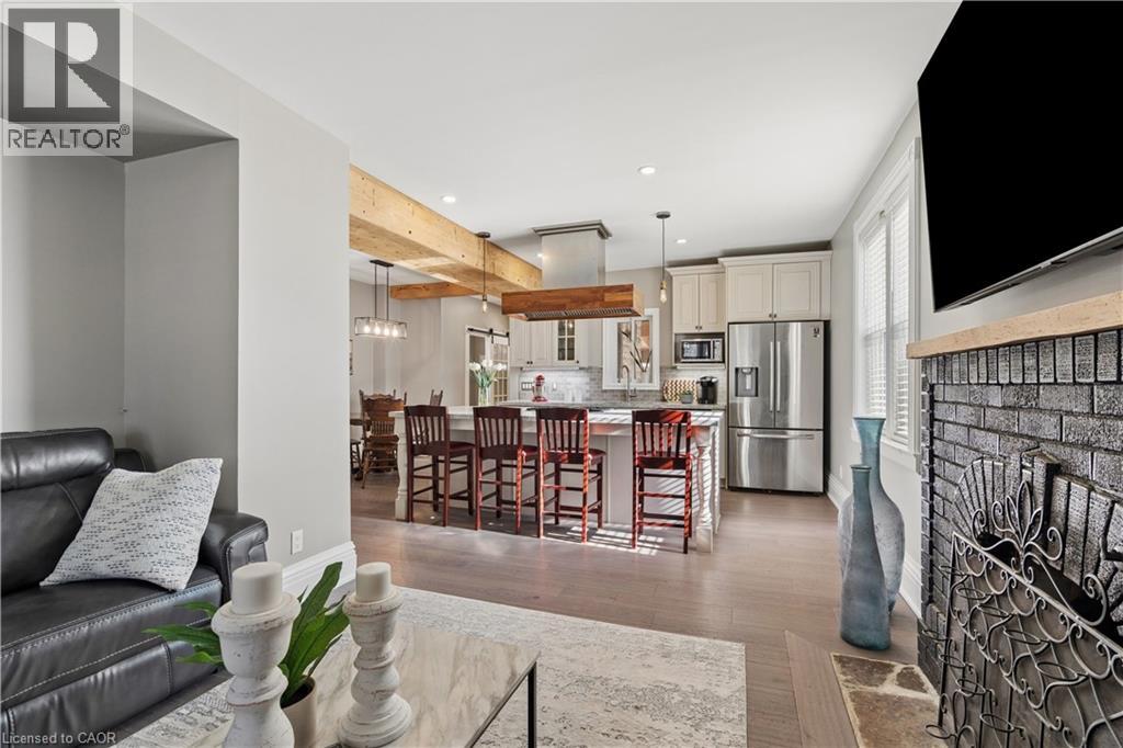 855 HAMILTON Street thumbnail 15