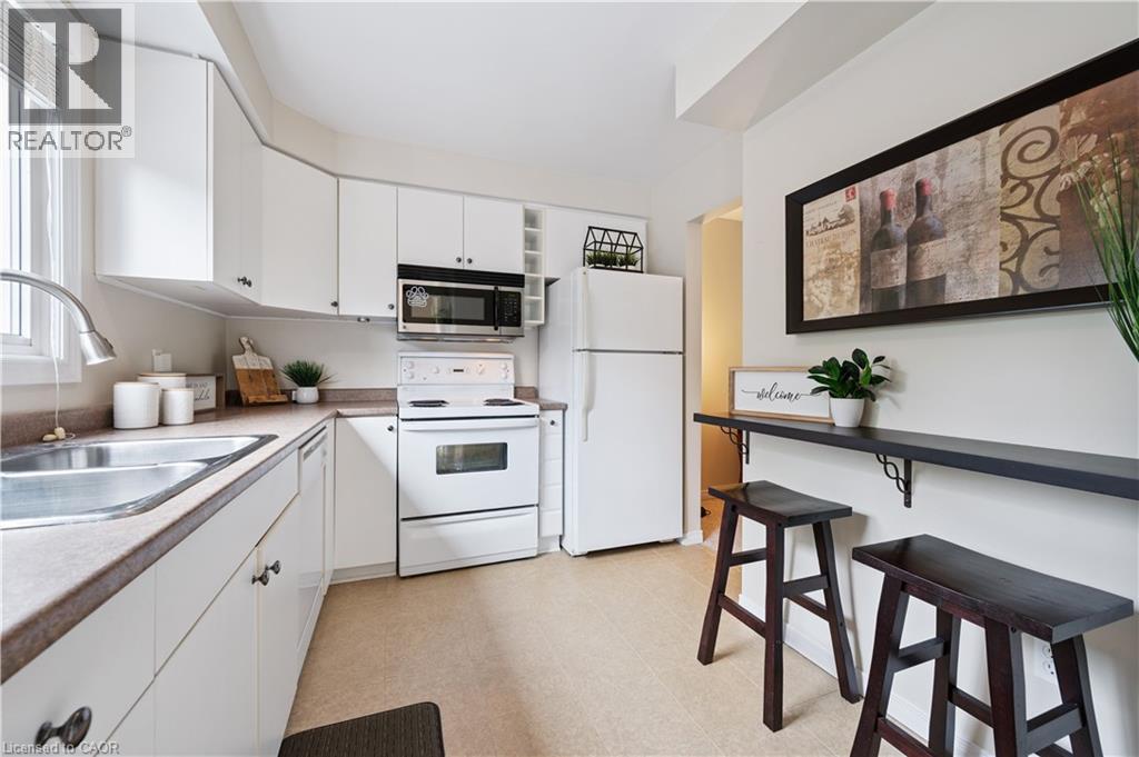 255 CAMELOT Court Unit# 2 thumbnail 15