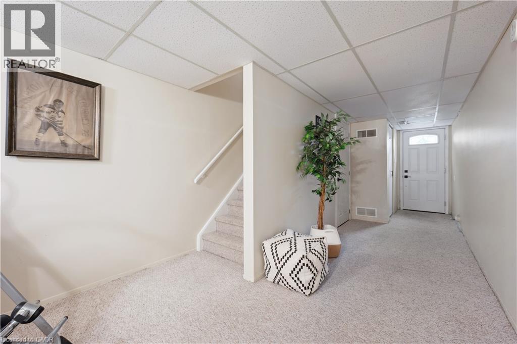 255 CAMELOT Court Unit# 2 thumbnail 32