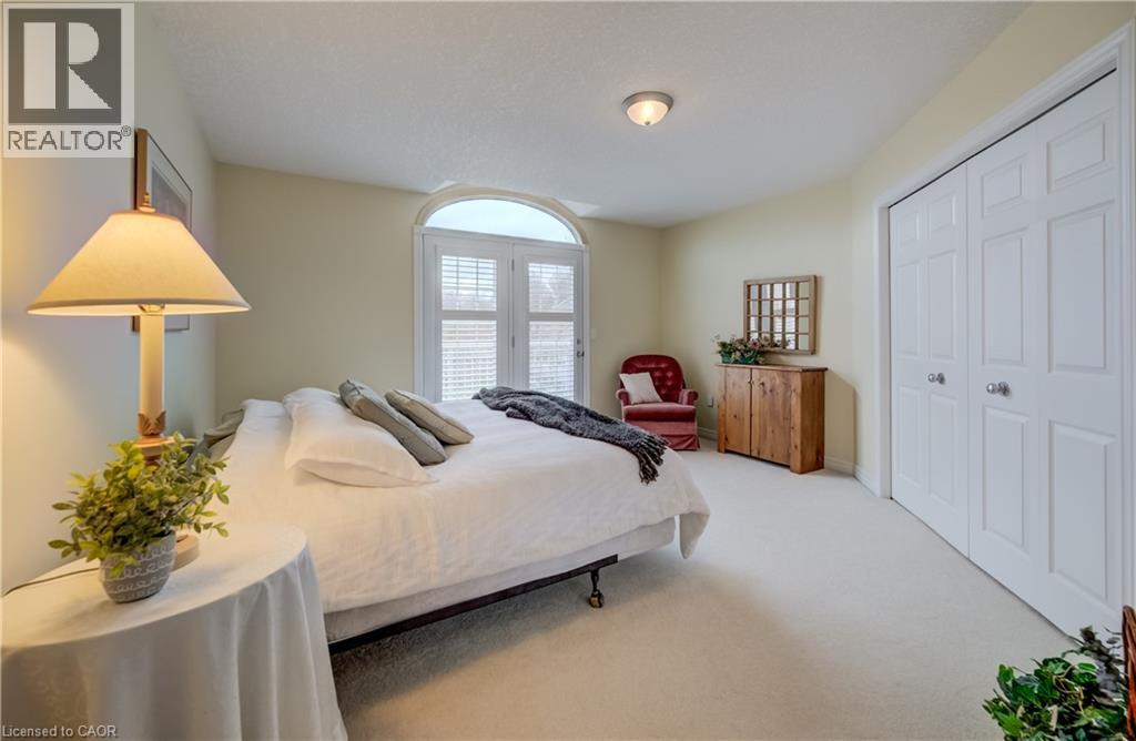 560 SPRINGWATER Drive thumbnail 31