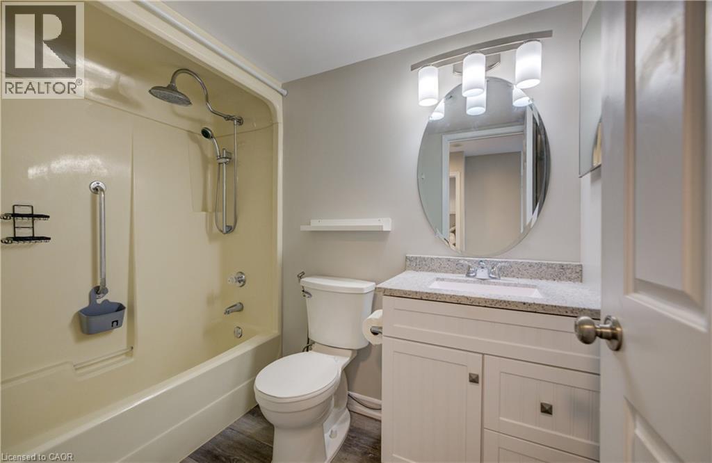 1414 E KING Street E Unit# 802 thumbnail 19