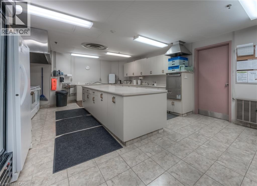 1414 E KING Street E Unit# 802 thumbnail 40
