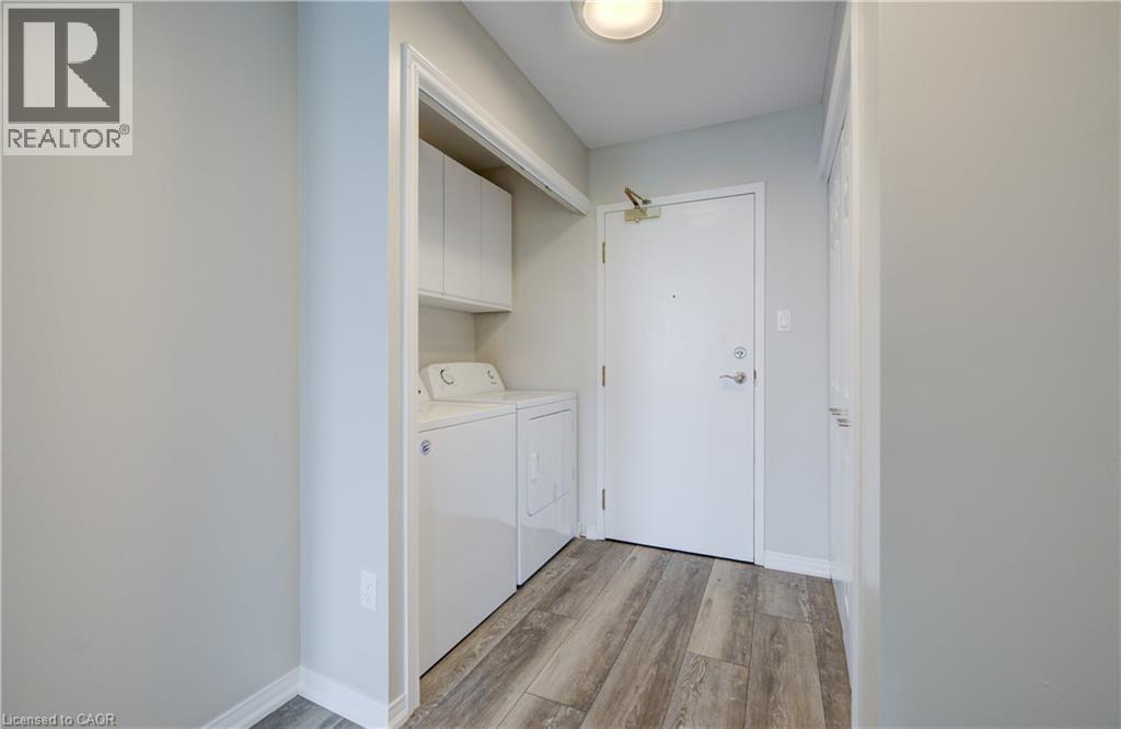 1414 E KING Street E Unit# 802 thumbnail 6