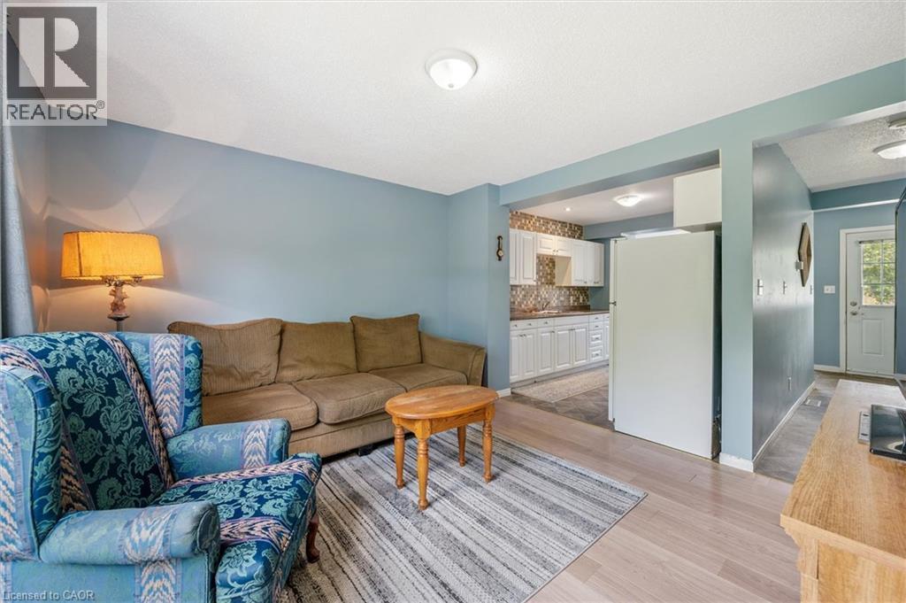 23 HOWE Drive Unit# 8 thumbnail 17