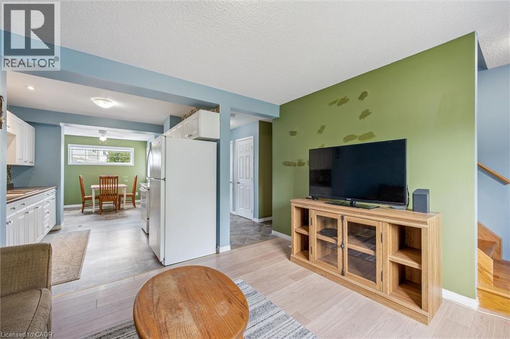 23 HOWE Drive Unit# 8 thumbnail 19