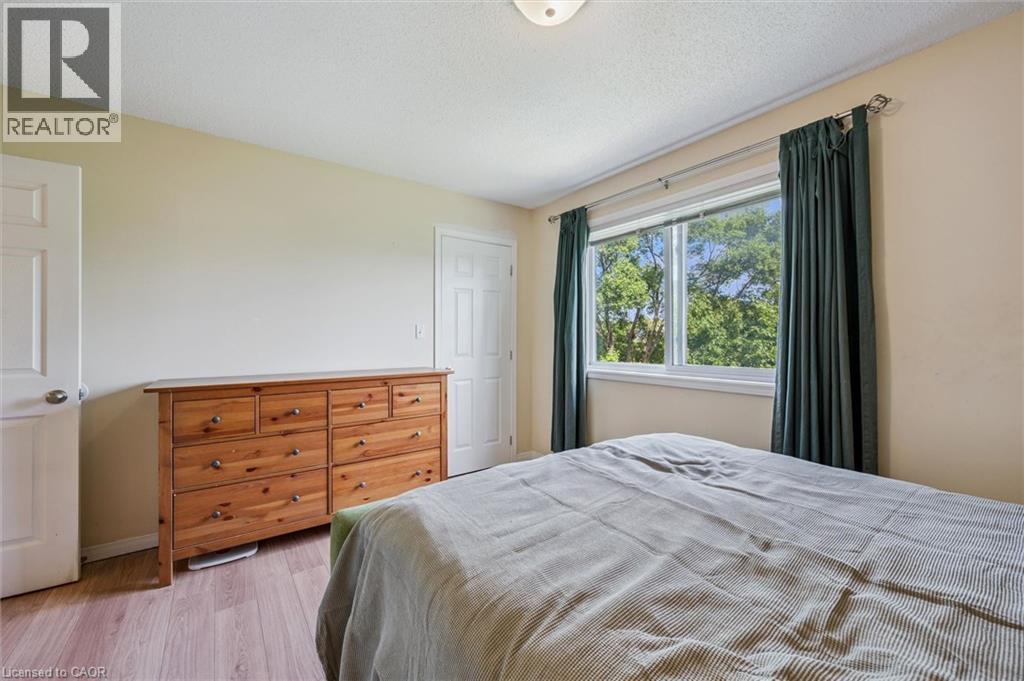 23 HOWE Drive Unit# 8 thumbnail 22