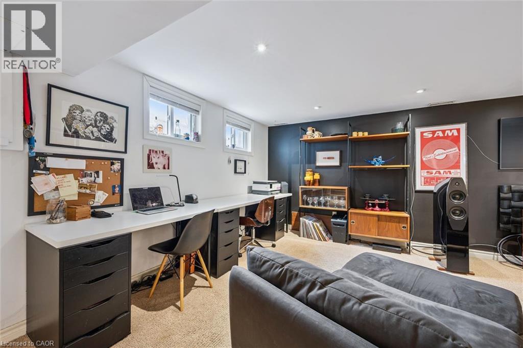 154 ORIOLE Street thumbnail 24