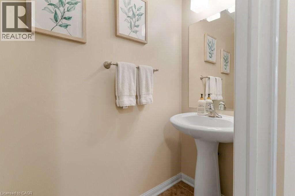 71 GARTH MASSEY Drive Unit# 71 thumbnail 5