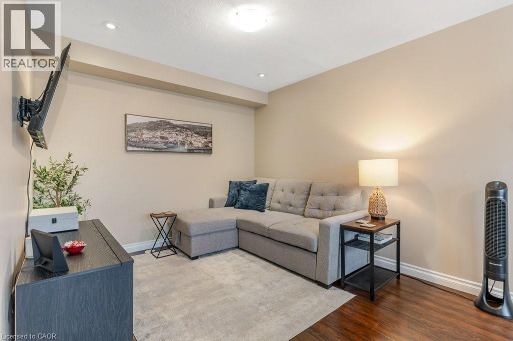 71 GARTH MASSEY Drive Unit# 71 thumbnail 19
