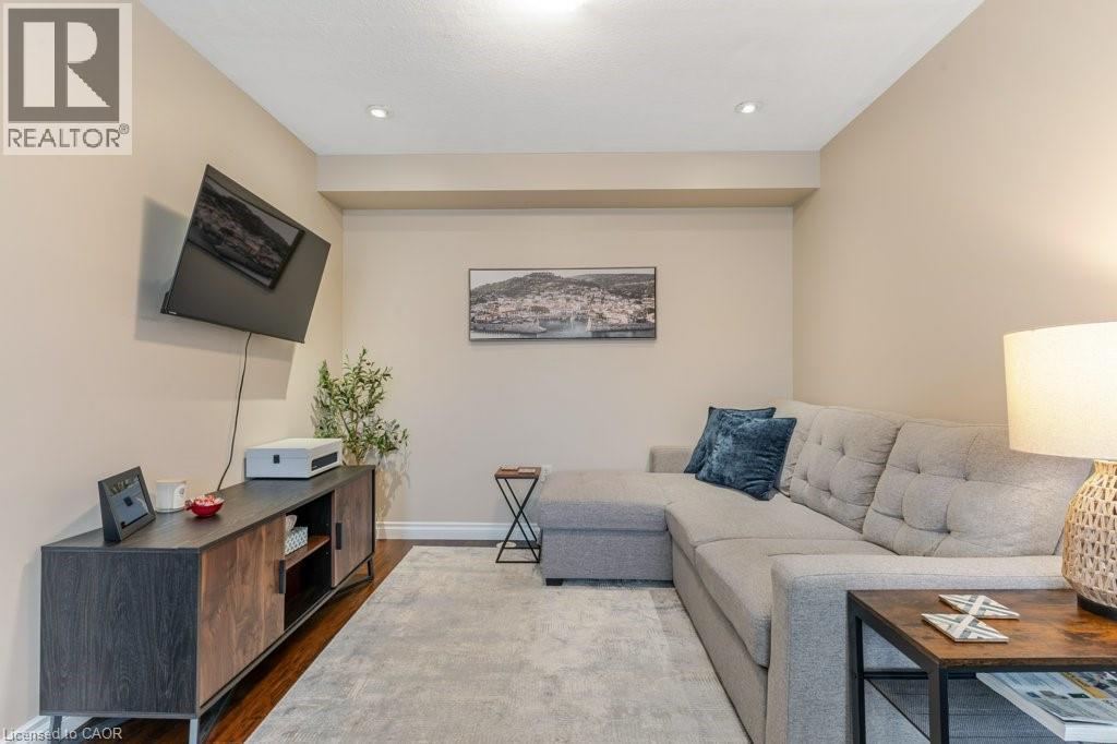 71 GARTH MASSEY Drive Unit# 71 thumbnail 21