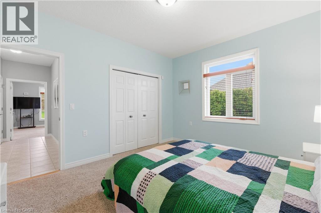 58 TEMPLETON Drive thumbnail 21