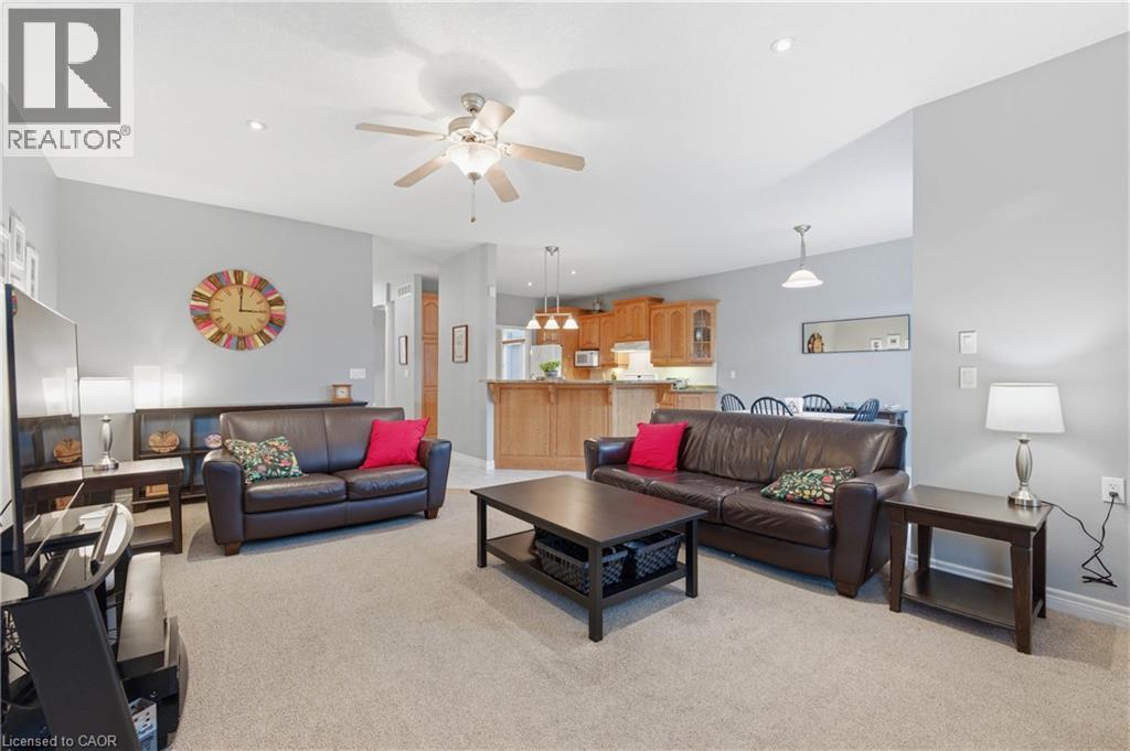 58 TEMPLETON Drive thumbnail 15