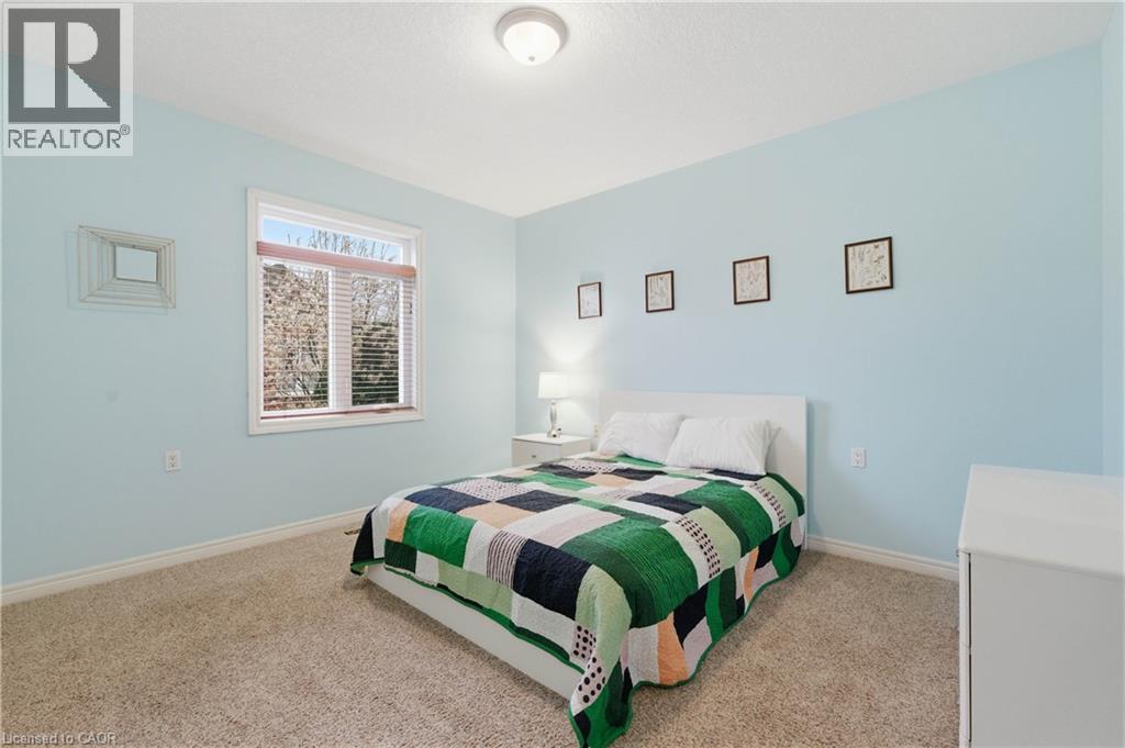 58 TEMPLETON Drive thumbnail 20