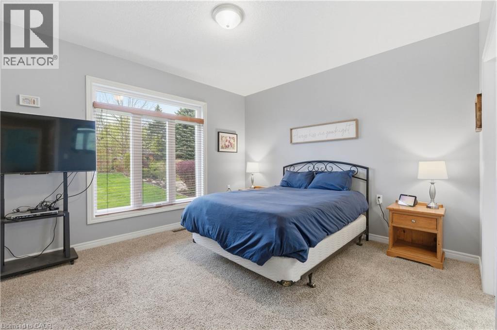 58 TEMPLETON Drive thumbnail 16