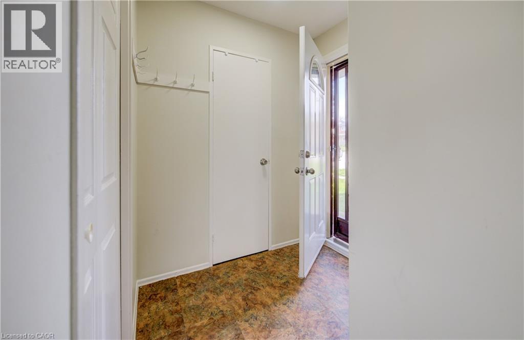 160 JANSEN Avenue Unit# 32 thumbnail 5