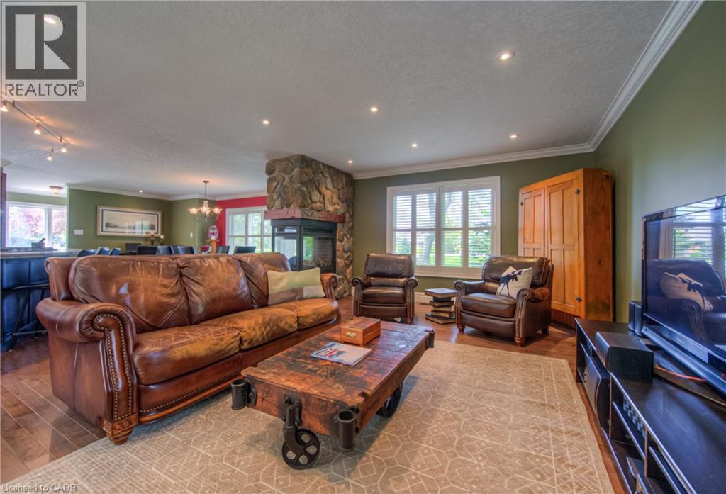 145 RIVERBANK Drive thumbnail 10