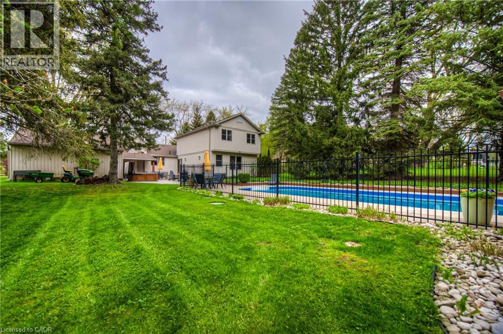 145 RIVERBANK Drive thumbnail 4