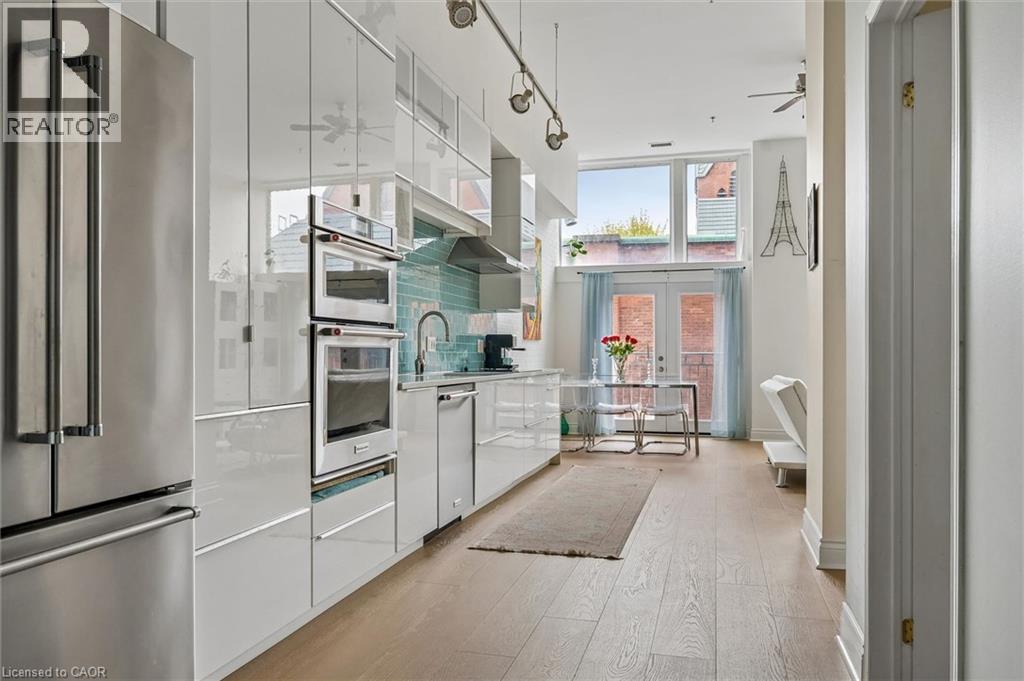 276 W KING Street W Unit# 213 thumbnail 11