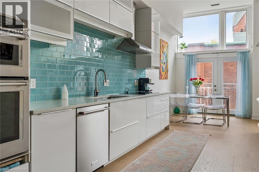 276 W KING Street W Unit# 213 thumbnail 13