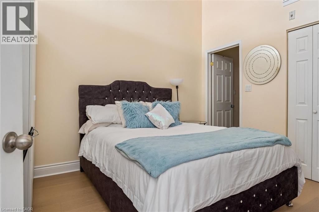 276 W KING Street W Unit# 213 thumbnail 28