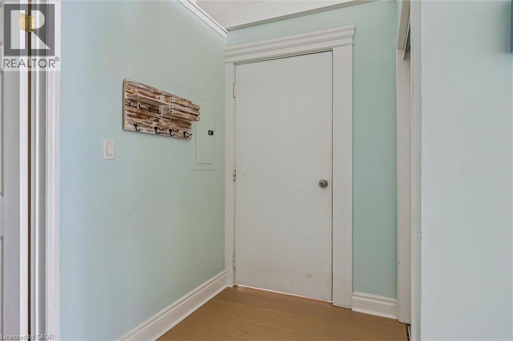 276 W KING Street W Unit# 213 thumbnail 8