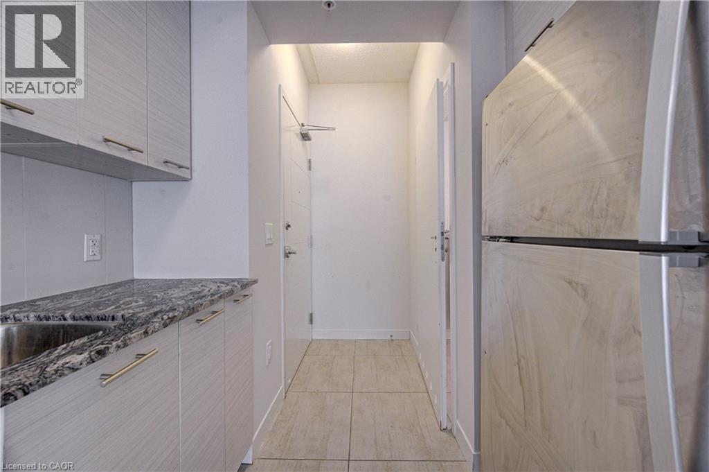 251 HEMLOCK Street Unit# 208 thumbnail 5