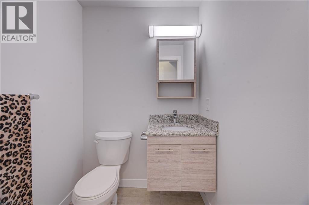 251 HEMLOCK Street Unit# 208 thumbnail 6