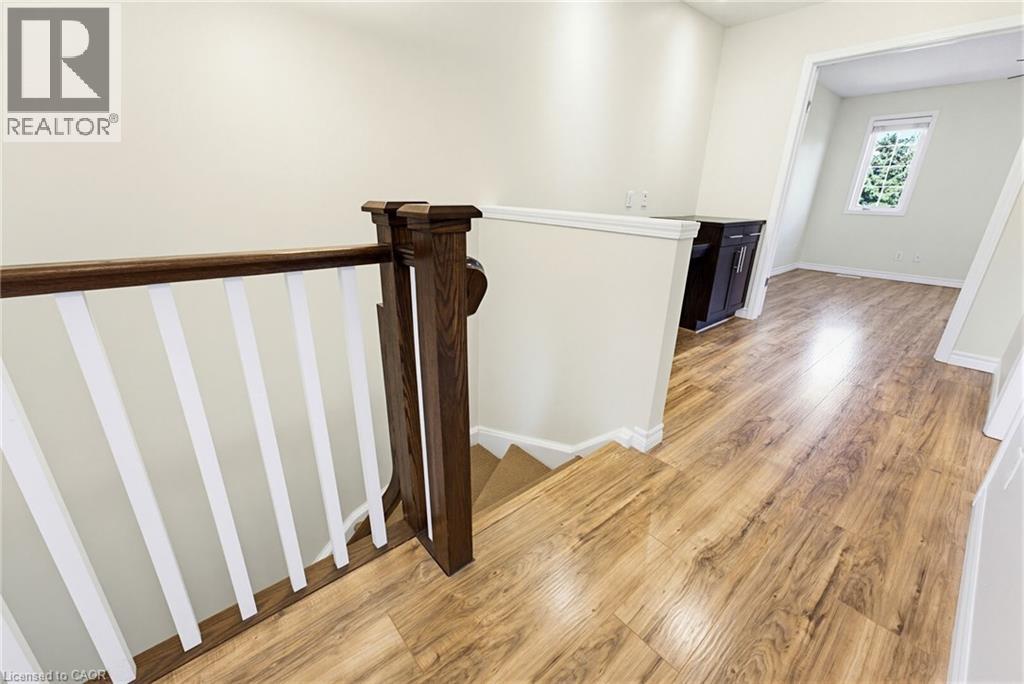 506 BEAUMONT Crescent thumbnail 11